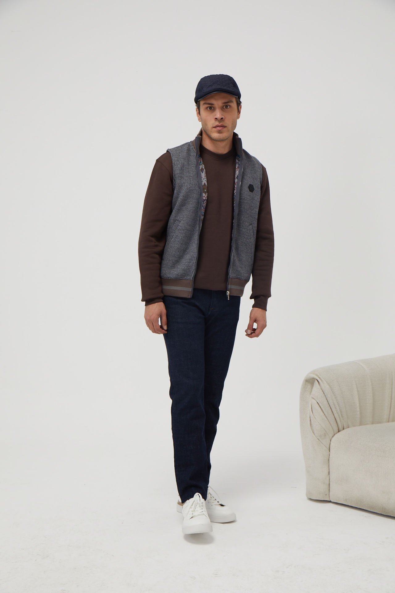 Erkek Fermuarlı Yüksek Yaka Yün Karışımlı Gri Triko Yelek