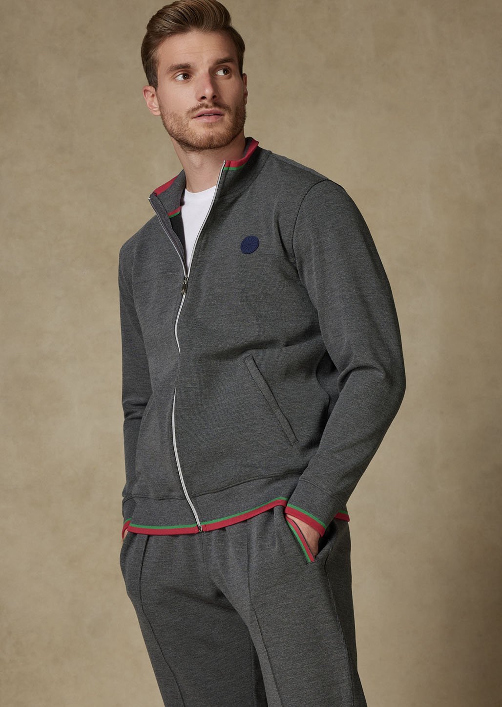 How to Combine Men's Jeans?